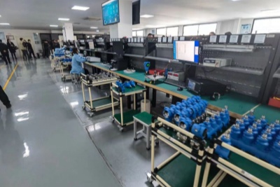Cách chọn tủ đồ nghề hạng nặng cho xưởng khuôn mẫu: Tiêu chí cấu hình và cân nhắc ngân sách
